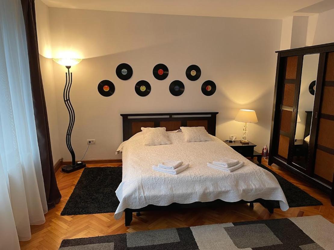 Crisan 40 Casa Muntean 100Mp 3Camere 3Paturi 1 Canapea 2 Dormitoare Parcare Тимишоара Экстерьер фото
