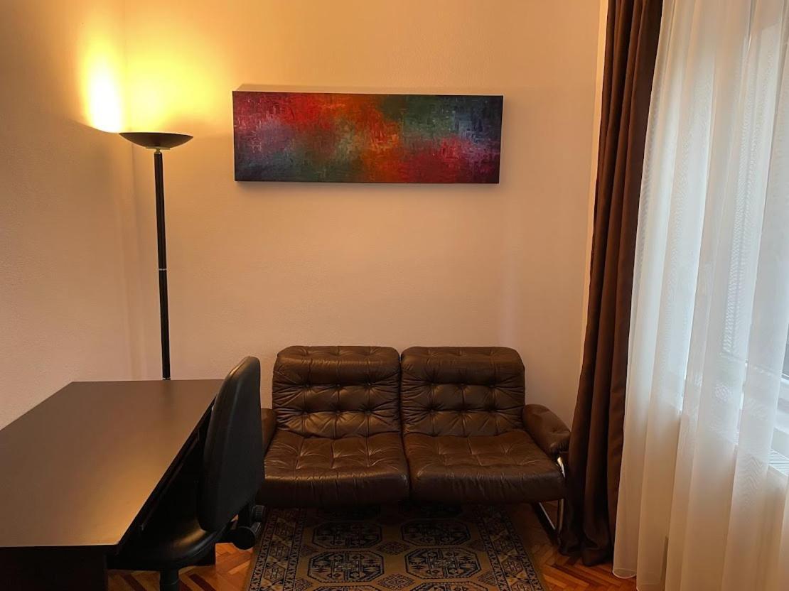 Crisan 40 Casa Muntean 100Mp 3Camere 3Paturi 1 Canapea 2 Dormitoare Parcare Тимишоара Экстерьер фото
